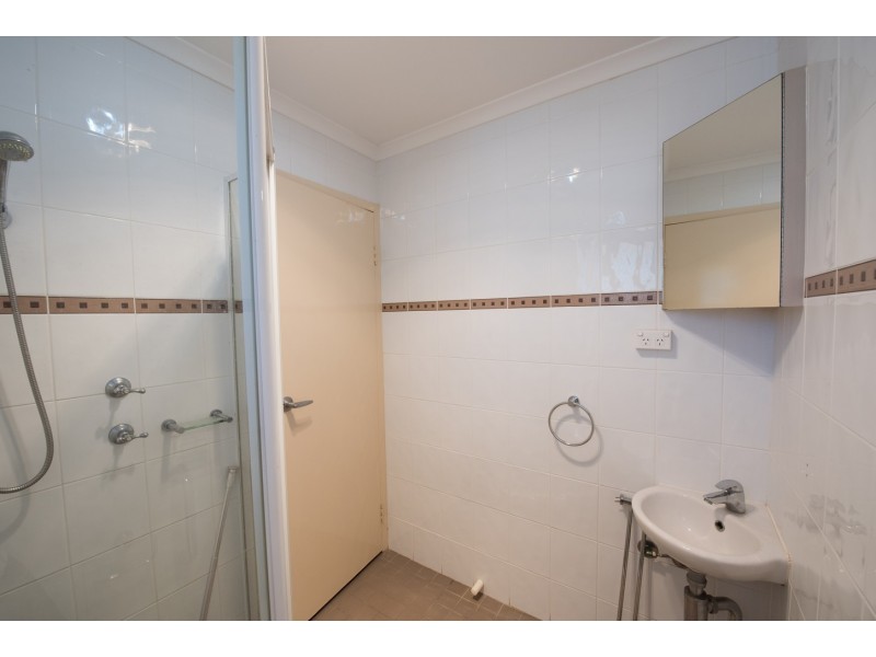 2/40 Eastward Road, Rangeway WA 6530