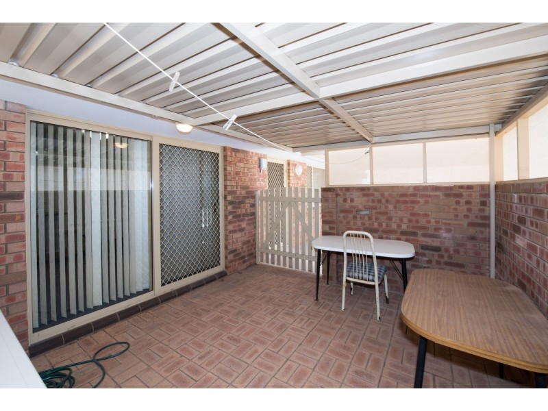 2/40 Eastward Road, Rangeway WA 6530