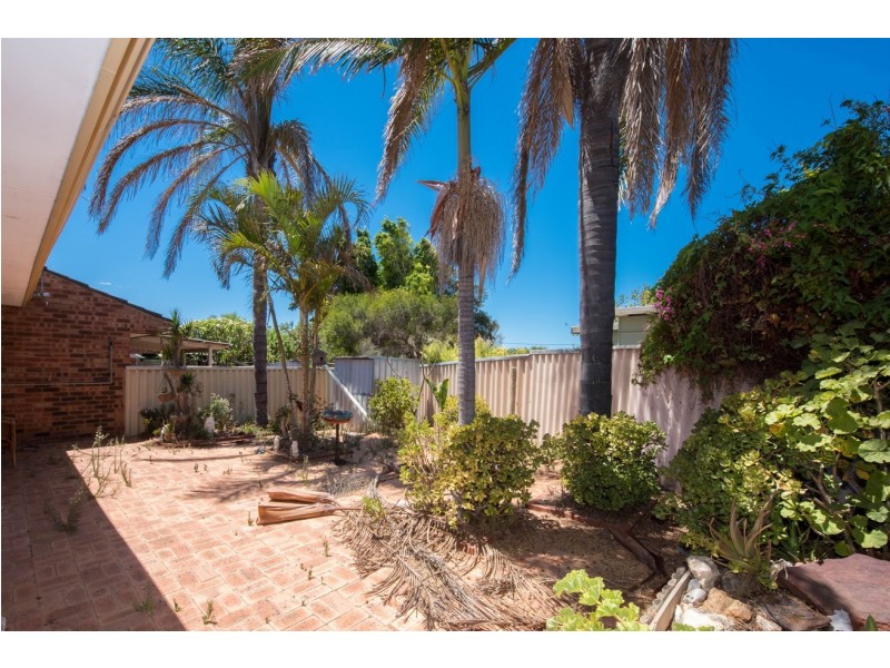2/40 Eastward Road, Rangeway WA 6530
