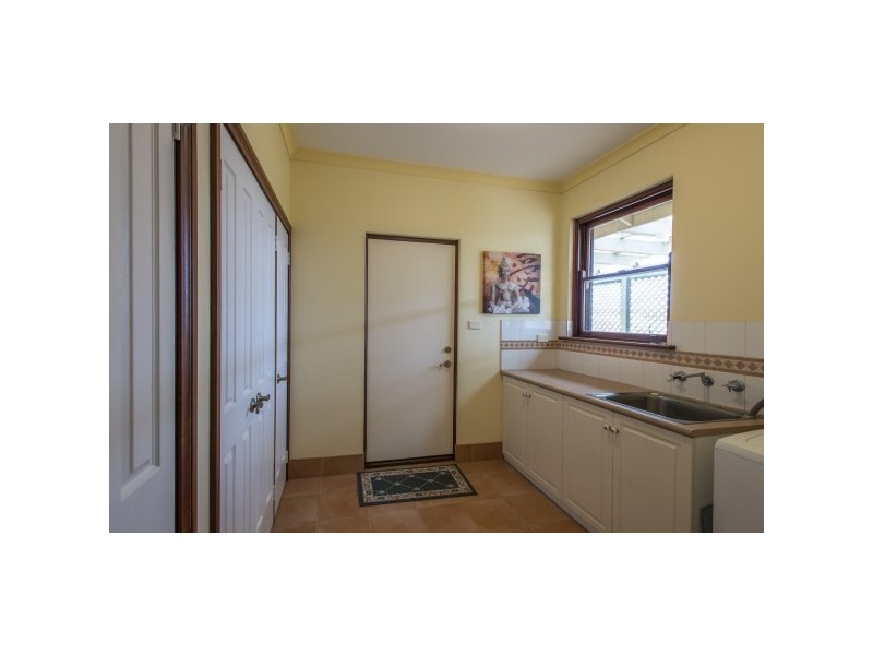 125 Whitehill Road, Drummond Cove WA 6532