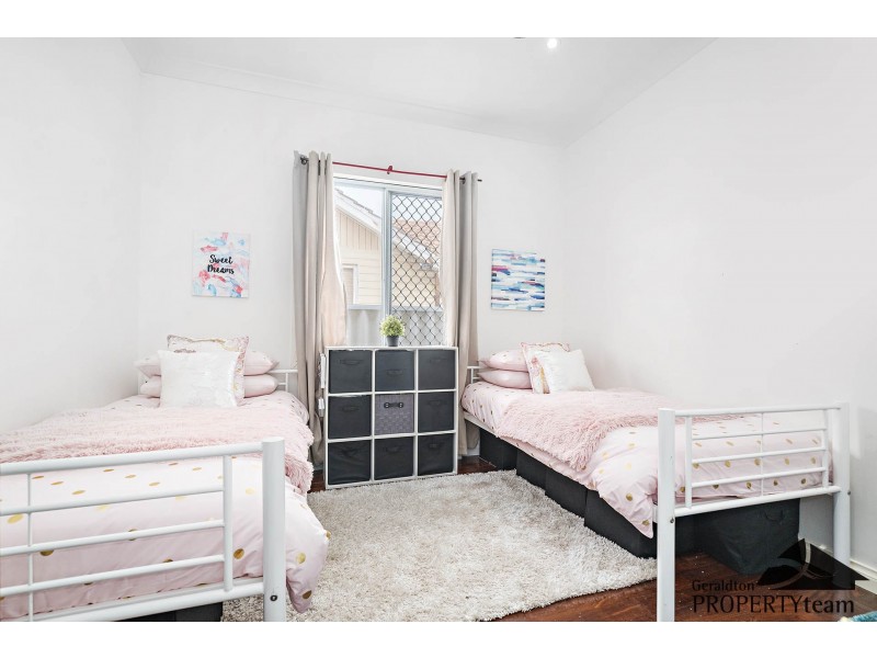 39 Whitfield Street, Beachlands WA 6530