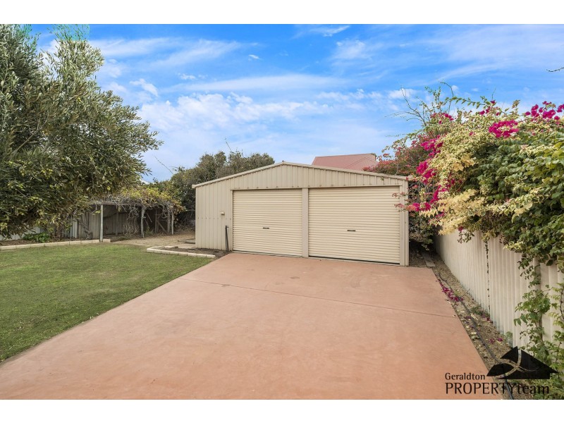 39 Whitfield Street, Beachlands WA 6530