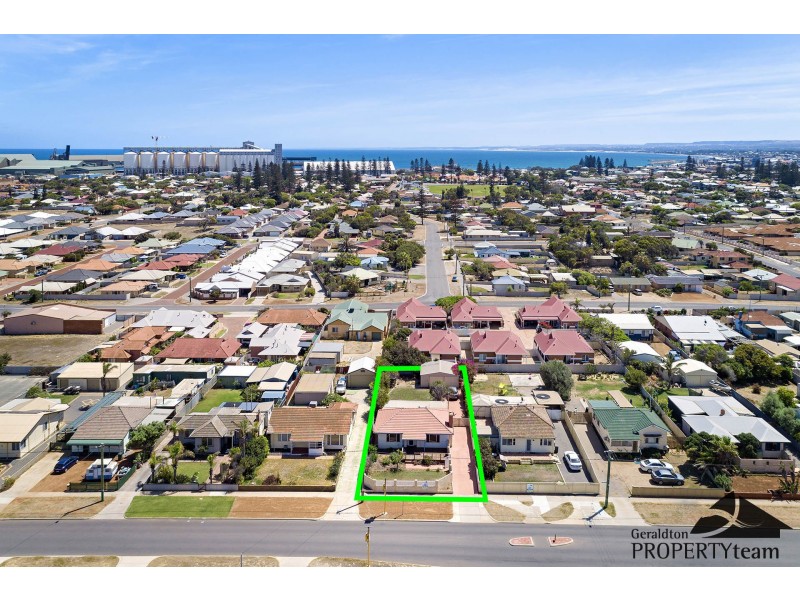 39 Whitfield Street, Beachlands WA 6530