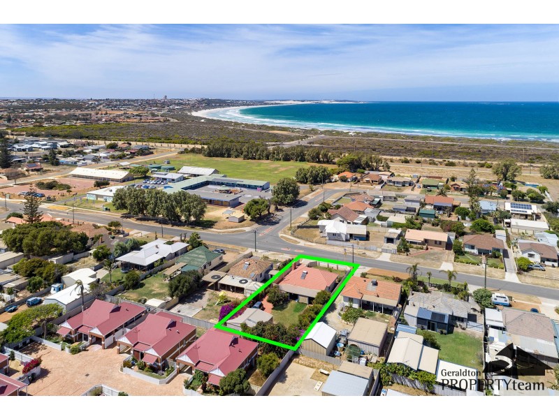 39 Whitfield Street, Beachlands WA 6530