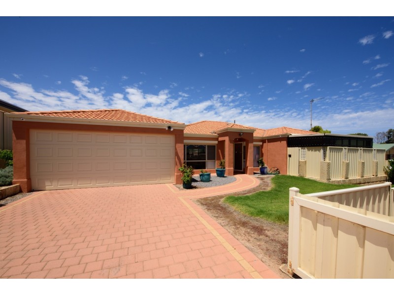 7 Mitchell Heights, Dongara WA 6525