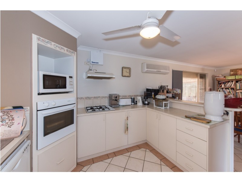 7 Mitchell Heights, Dongara WA 6525