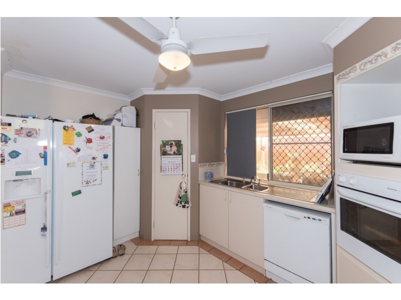 7 Mitchell Heights, Dongara WA 6525