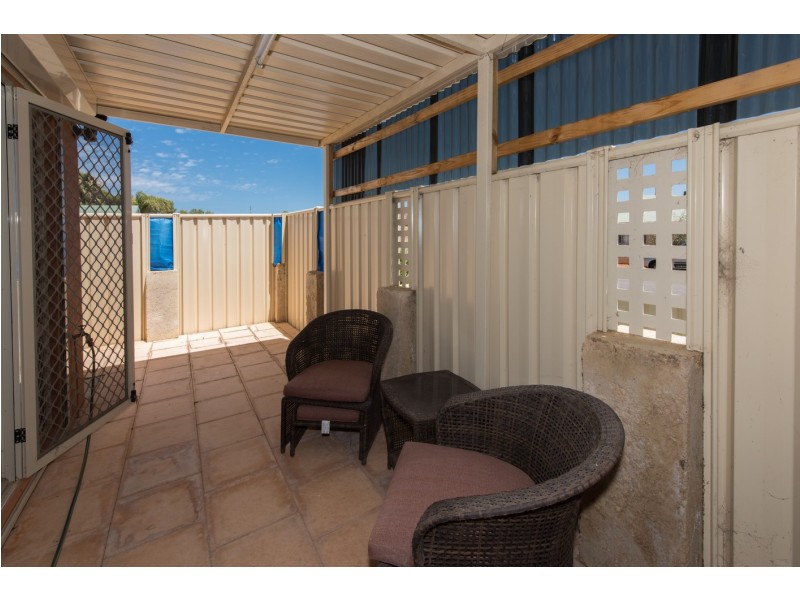 7 Mitchell Heights, Dongara WA 6525