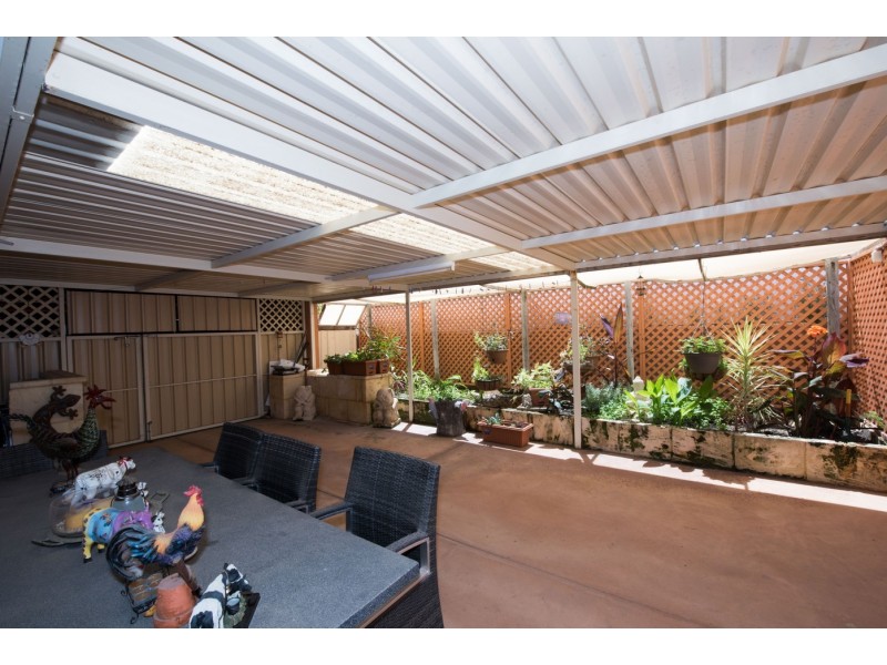 7 Mitchell Heights, Dongara WA 6525