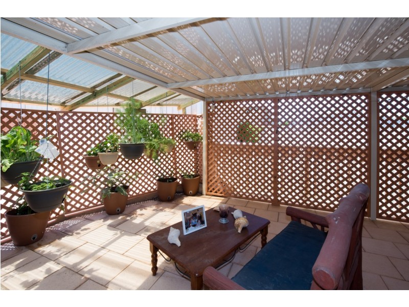 7 Mitchell Heights, Dongara WA 6525