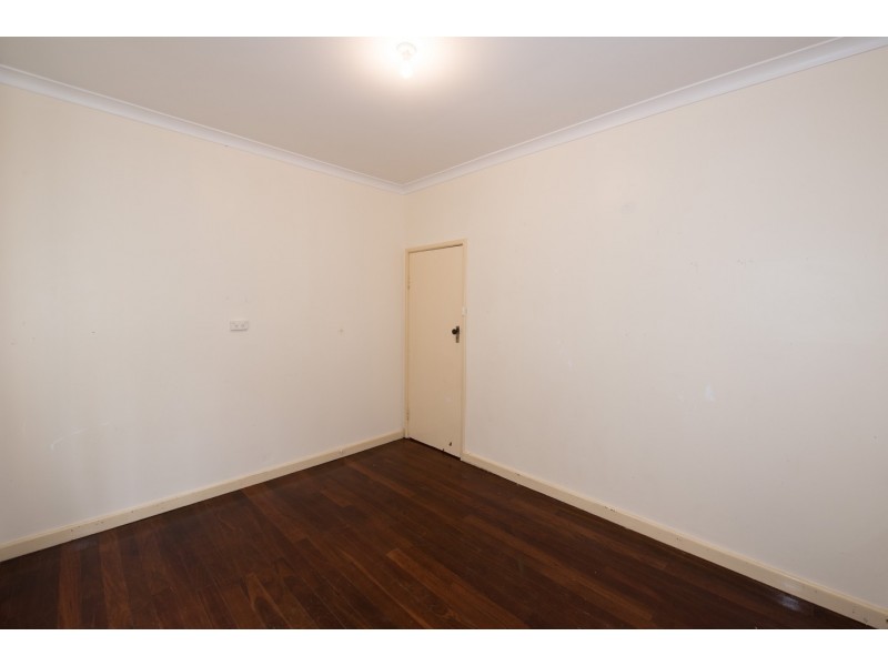 14 Whitfield Street, Beachlands WA 6530