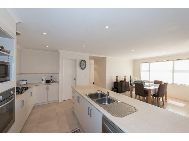 11 Alera Entrance, Wandina WA 6530