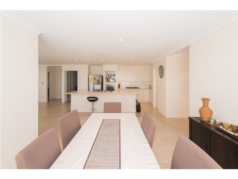 11 Alera Entrance, Wandina WA 6530