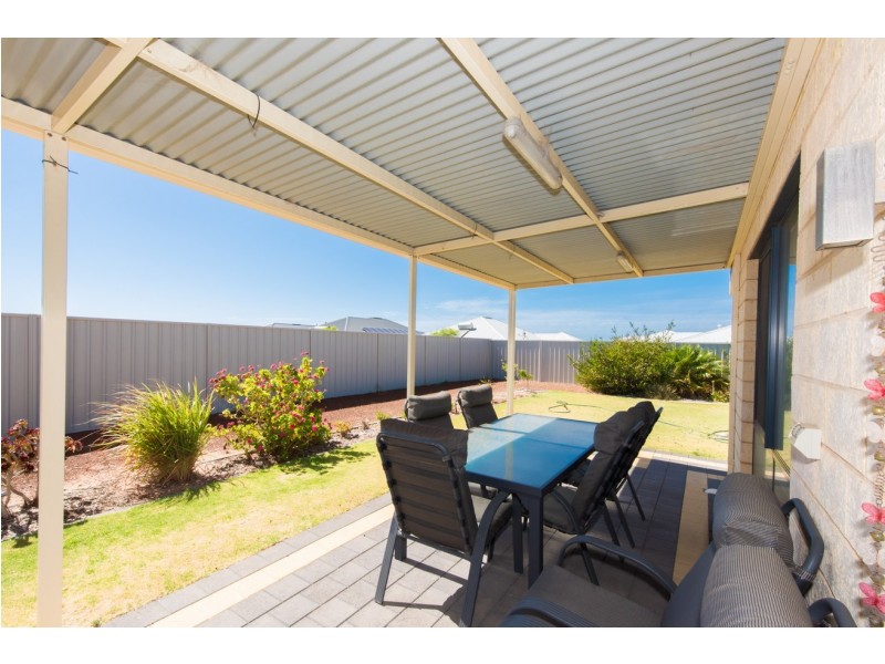 11 Alera Entrance, Wandina WA 6530