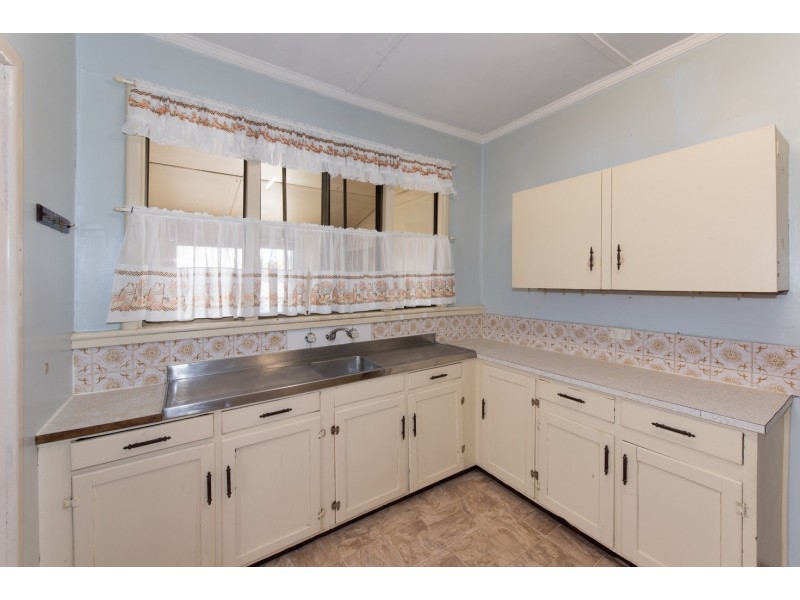 230 Durlacher Street, Geraldton WA 6530