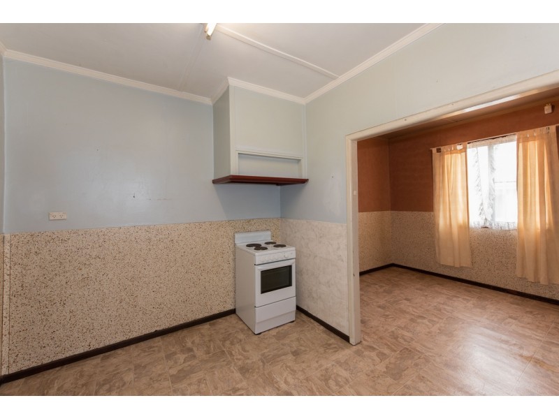 230 Durlacher Street, Geraldton WA 6530