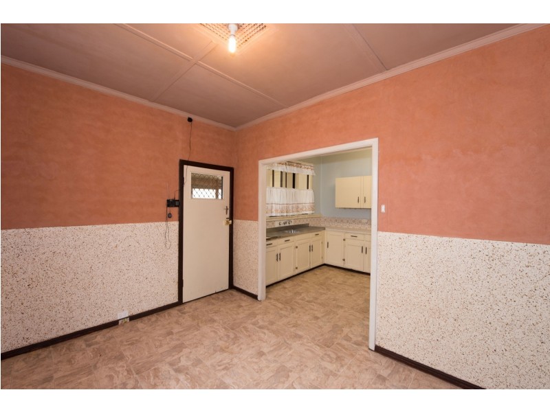 230 Durlacher Street, Geraldton WA 6530