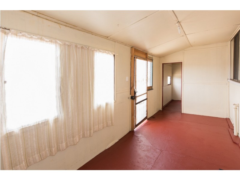 230 Durlacher Street, Geraldton WA 6530