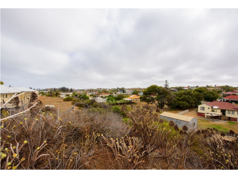 230 Durlacher Street, Geraldton WA 6530