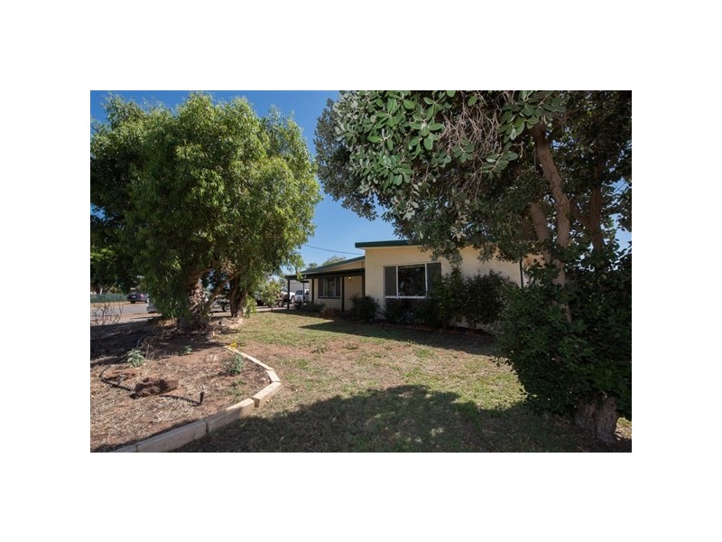 2 Woodman Street, Utakarra WA 6530