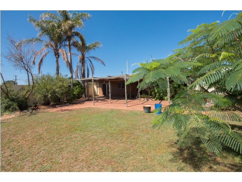 2 Woodman Street, Utakarra WA 6530