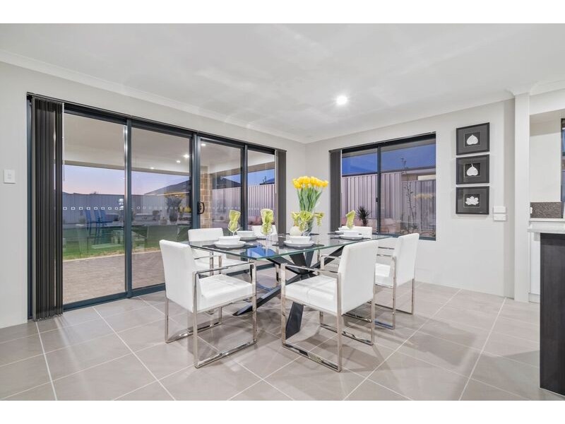 211 Chapman Valley Road, Waggrakine WA 6530