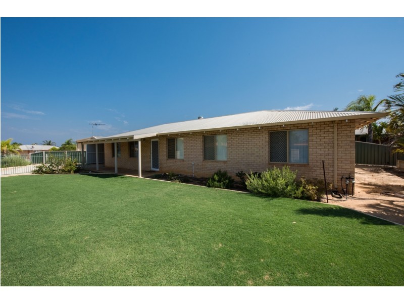 3 Mullian Way, Waggrakine WA 6530