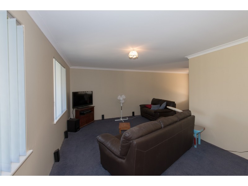 3 Mullian Way, Waggrakine WA 6530