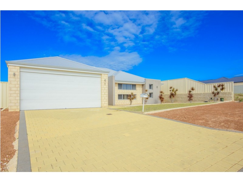 7 Alera Entrance, Wandina WA 6530