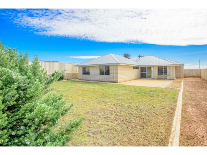 7 Alera Entrance, Wandina WA 6530
