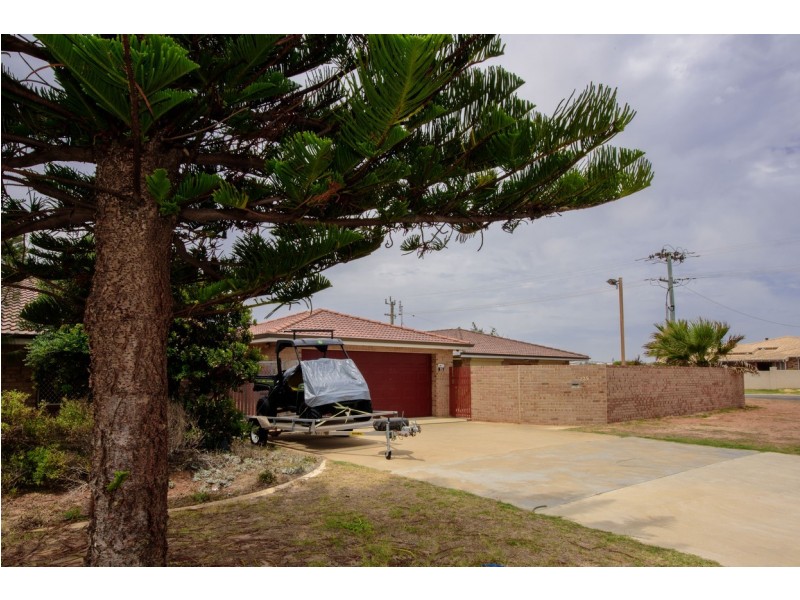 15/239 Willcock Drive, Mahomets Flats WA 6530