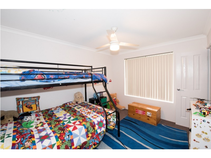 2 Dove Place, Wandina WA 6530