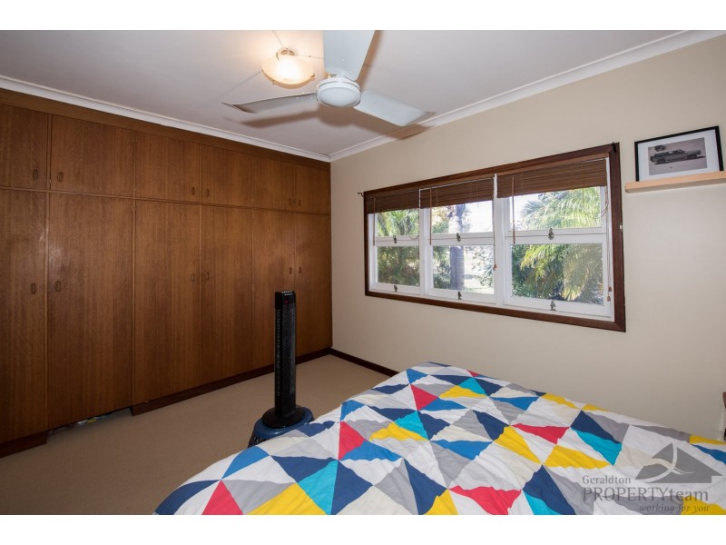 97 Railway Street, Bluff Point WA 6530