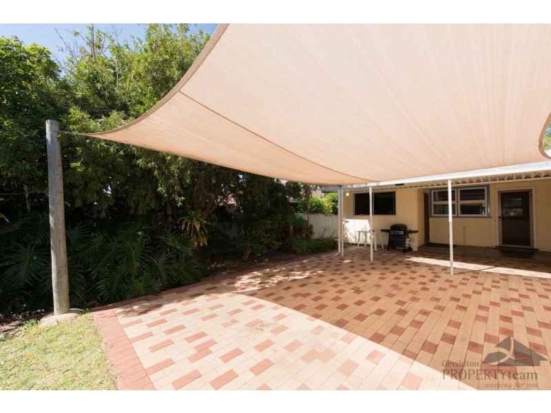 97 Railway Street, Bluff Point WA 6530