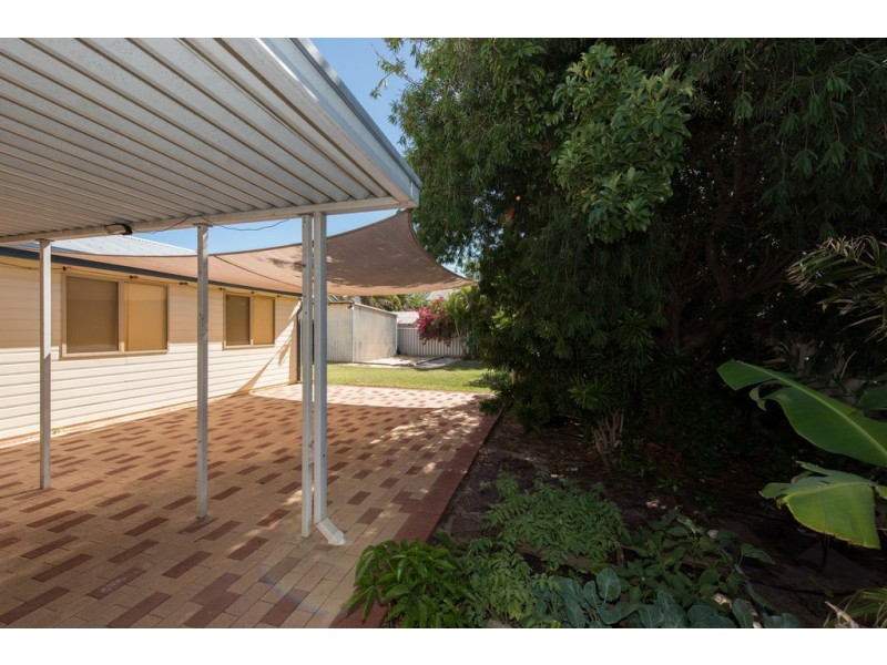 97 Railway Street, Bluff Point WA 6530