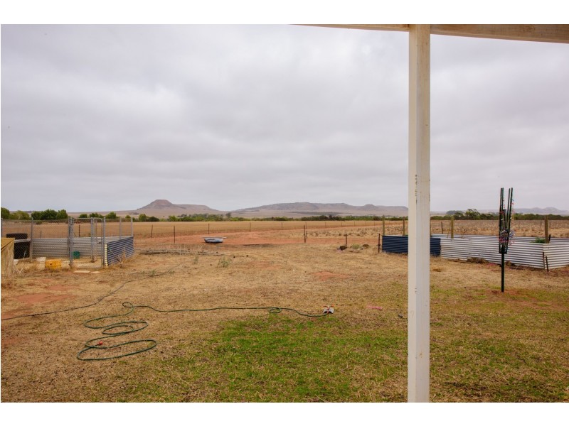 19 Hill River Way, Moonyoonooka WA 6532