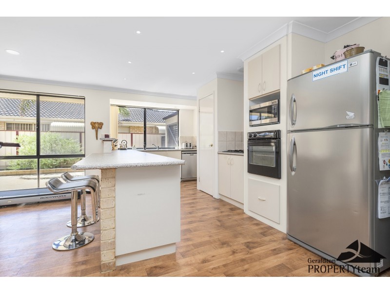 26 Weeloo Road, Waggrakine WA 6530