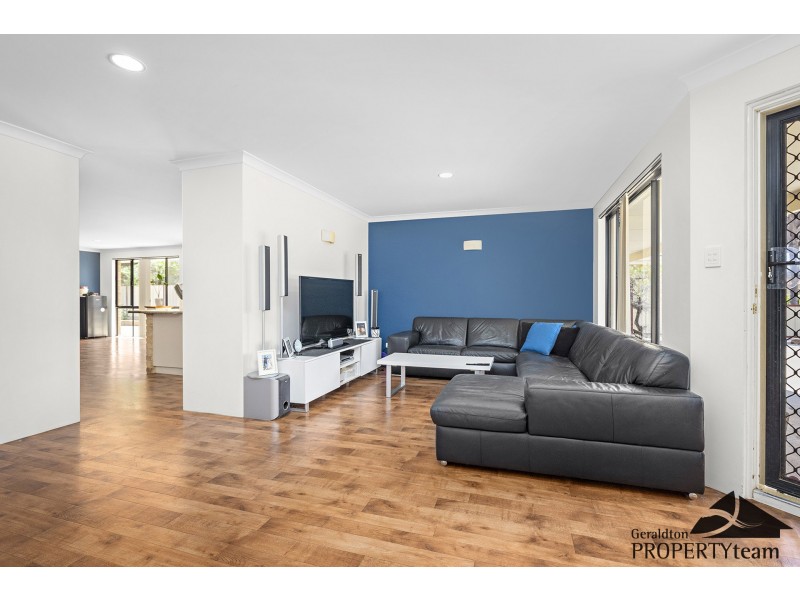 26 Weeloo Road, Waggrakine WA 6530