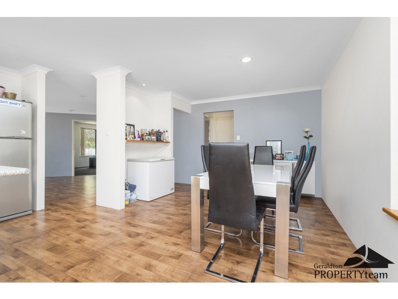 26 Weeloo Road, Waggrakine WA 6530