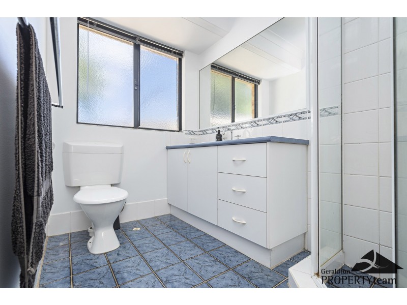 26 Weeloo Road, Waggrakine WA 6530