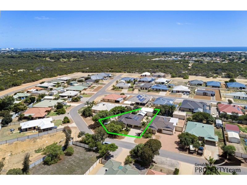 26 Weeloo Road, Waggrakine WA 6530