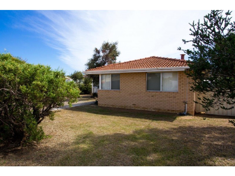 79 Chapman Valley Road, Waggrakine WA 6530