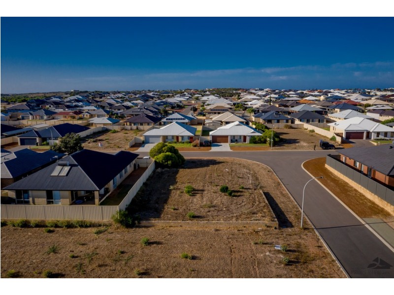 10 Waterwitch Outlook, Wandina WA 6530