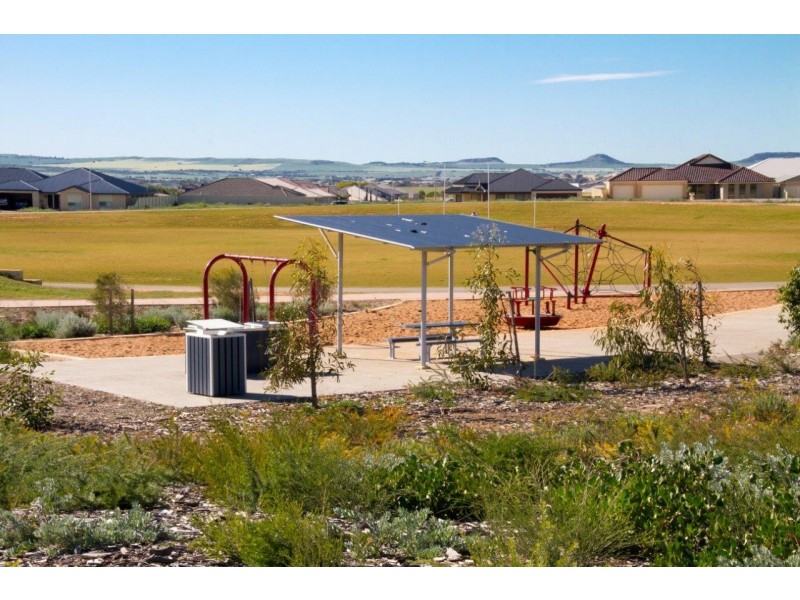 10 Waterwitch Outlook, Wandina WA 6530