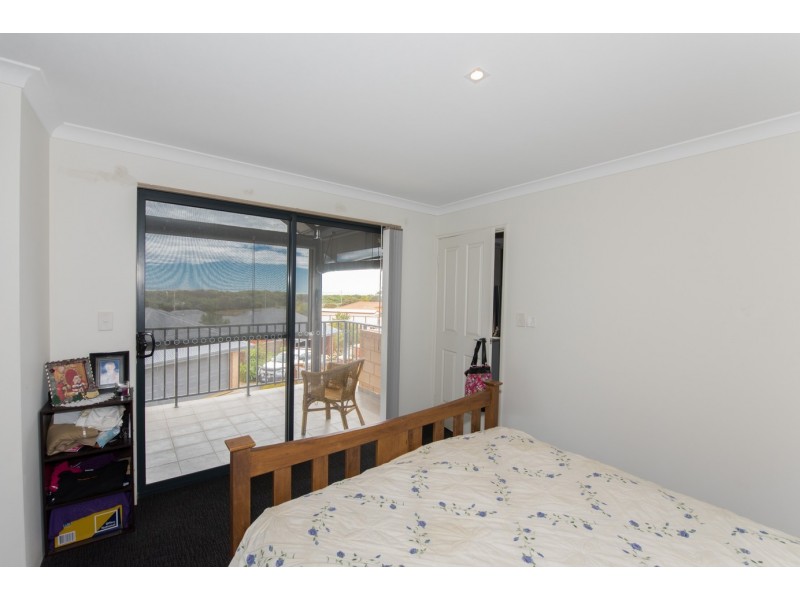 15/4 McDermott Avenue, Wandina WA 6530