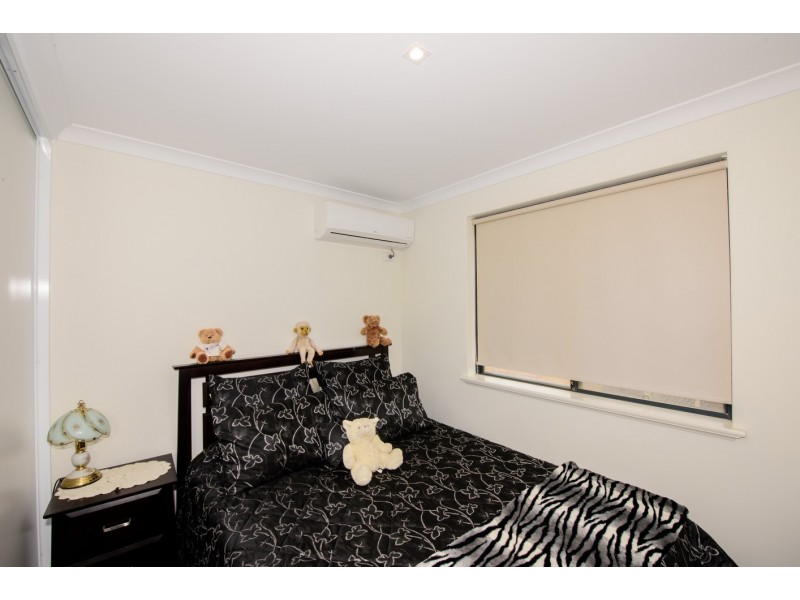 15/4 McDermott Avenue, Wandina WA 6530