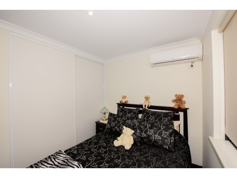 15/4 McDermott Avenue, Wandina WA 6530