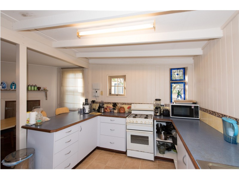 13 Burges Street, West End WA 6530