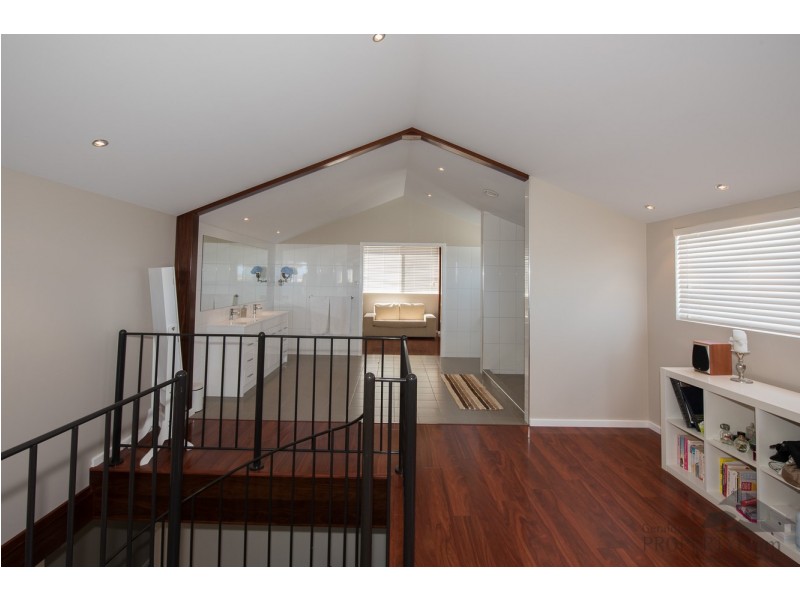 11 Readhead Street, Rudds Gully WA 6532