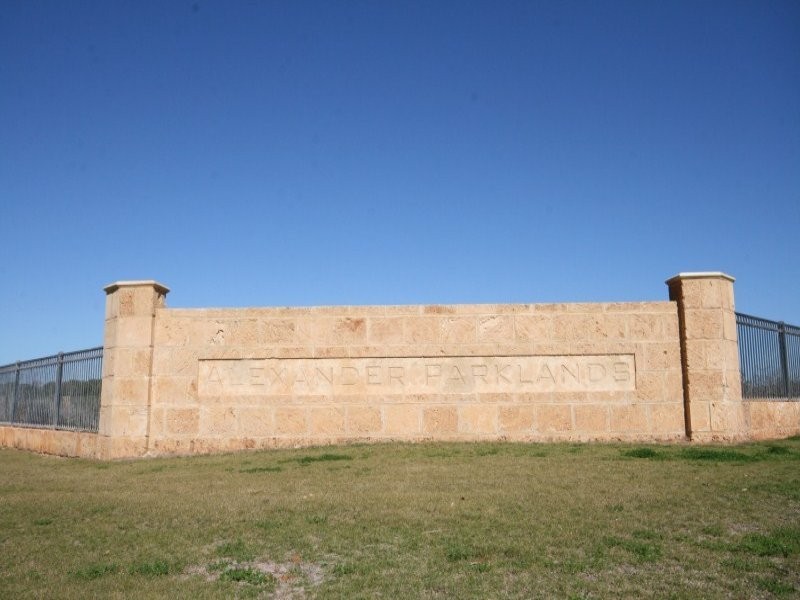 6 Glenfin Street, Utakarra WA 6530